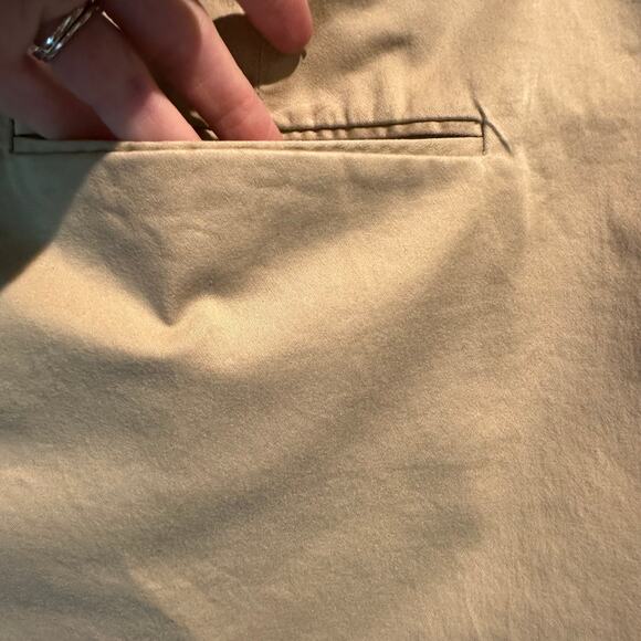 Mossimo Size 18 Stretch Bermuda Shorts Chinos Khaki Beach Vacation Cruise - Picture 3 of 8